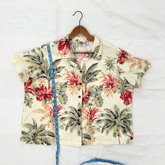 Vintage Hilo Hattie Woman’s Hawaiian Button Down Shirt - Picture 6 of 10